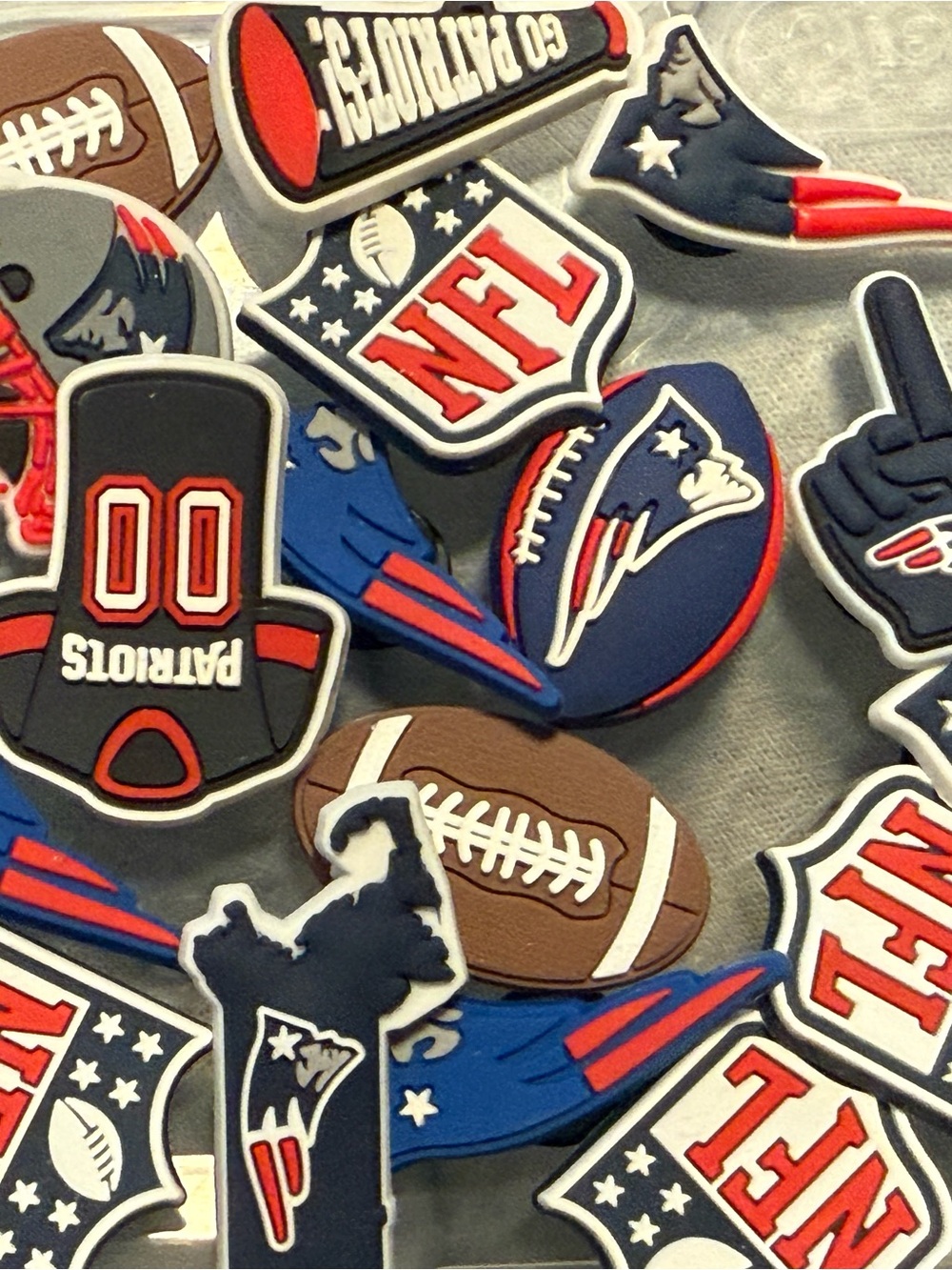 🏈 Brand New 🏈New England Patriots Croc Charms Mystery Pack 🏈